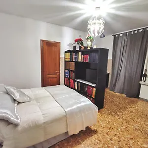 Appartement In The Heart Of, Rome